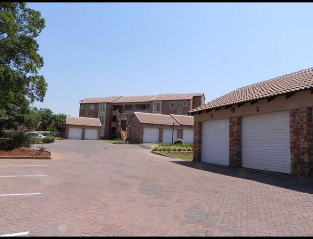 2 BEDROOM APARTMENT FOR SALE IN DIE HOEWES